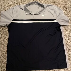 Nike Men's Two-Tone Polo Shirt in Gray and Black